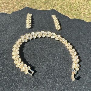 Vintage KBK bracket and earrings 💜💜